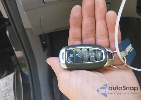 2023 Hyundai Elantra Sel z USA, uszkodzony, nr VIN 5NPLS4AG7PH092215